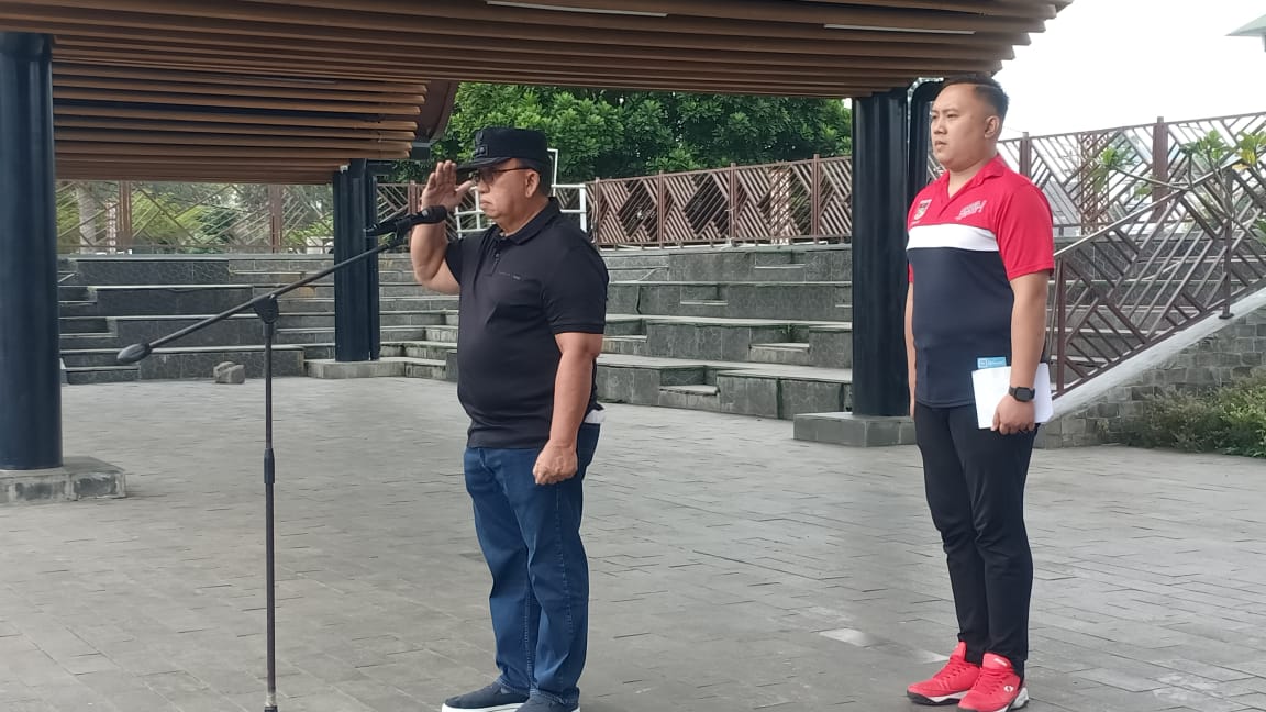 “Menanam Disiplin, Menumbuhkan Keteladanan: Robby–Vanda Kobarkan Gerakan Minahasa Bersih Menuju Pemerintahan Hijau dan Berkarakter”