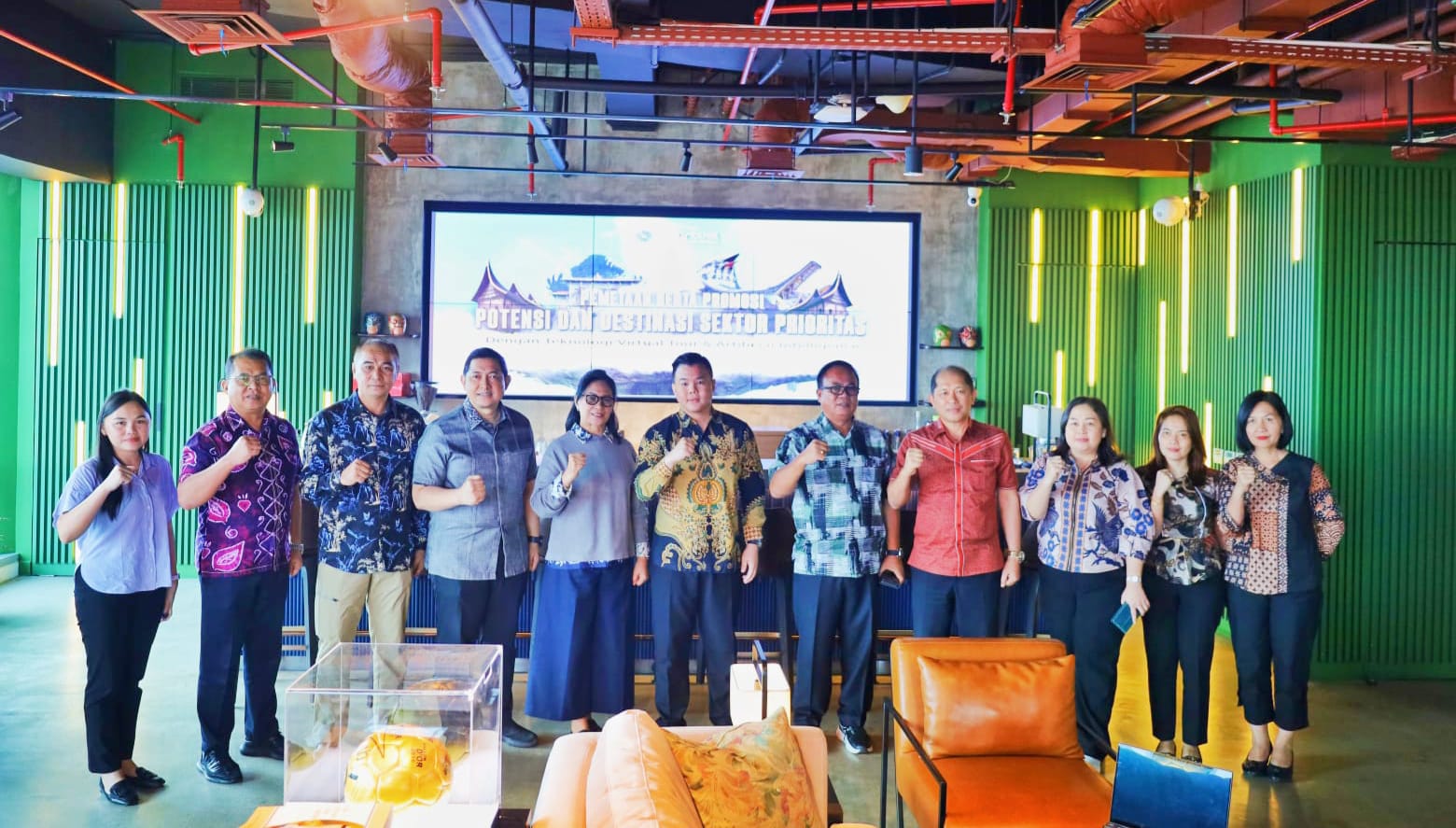 Sekda Watania Pimpin Arah Baru Digitalisasi Minahasa, Perkuat Fondasi Pemerintahan Transparan dan Adaptif