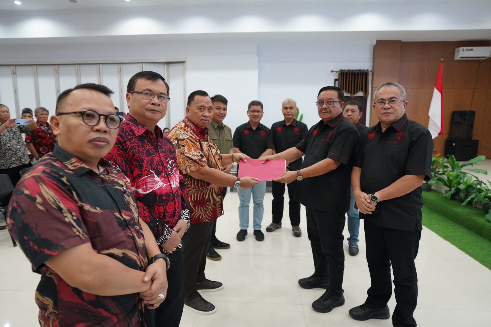 Panitia HUT P/KB GMIM Resmi Dikukuhkan sebagai Motor Kolaborasi, Robby Dondokambey Tegaskan Kepemimpinan Inklusif